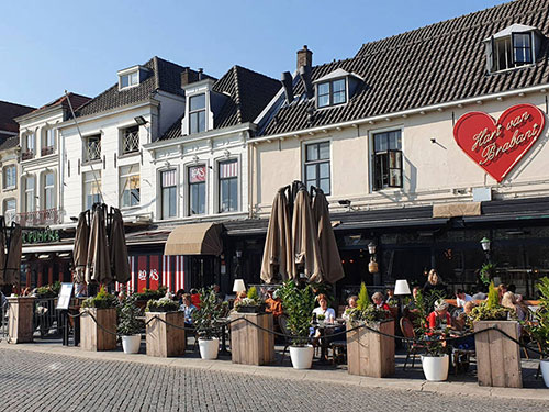 Een virtuele wandeling door Den Bosch op 60PlusPlaza.nl